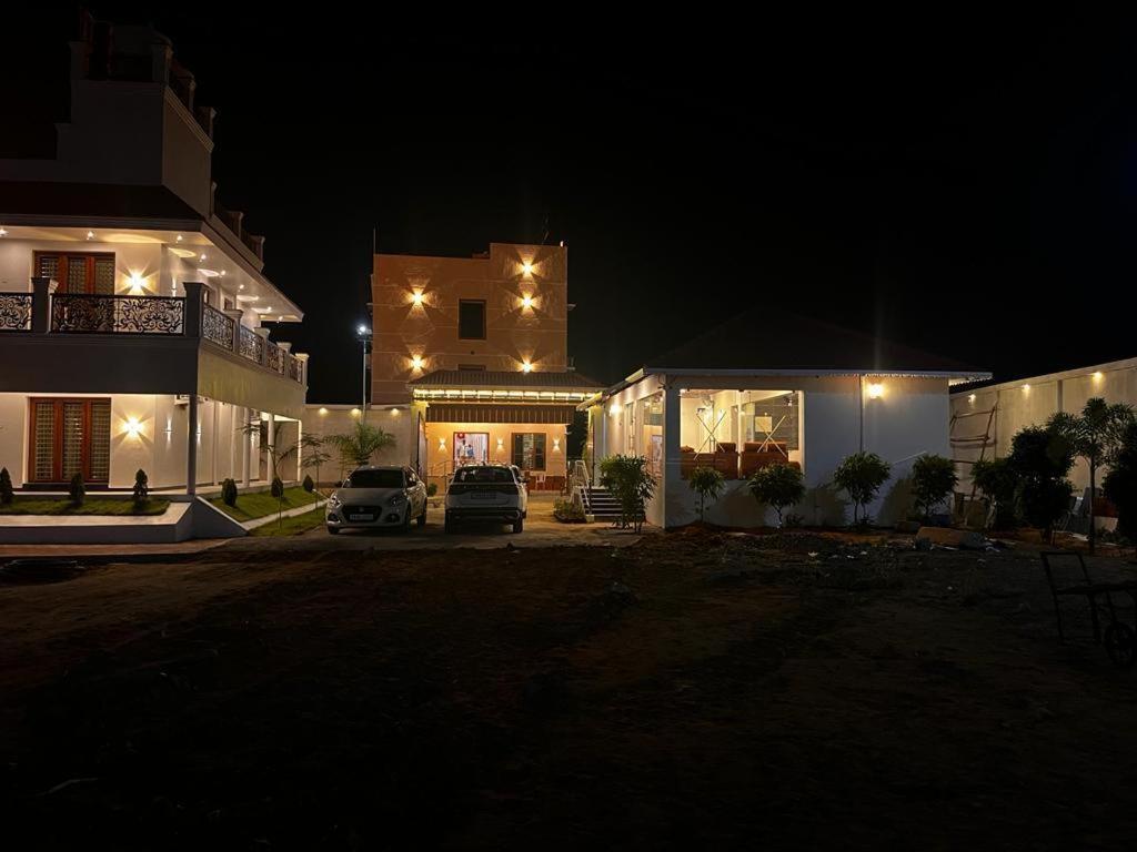 Sri Balaji Lodging 호텔 Tiruchchendūr 외부 사진